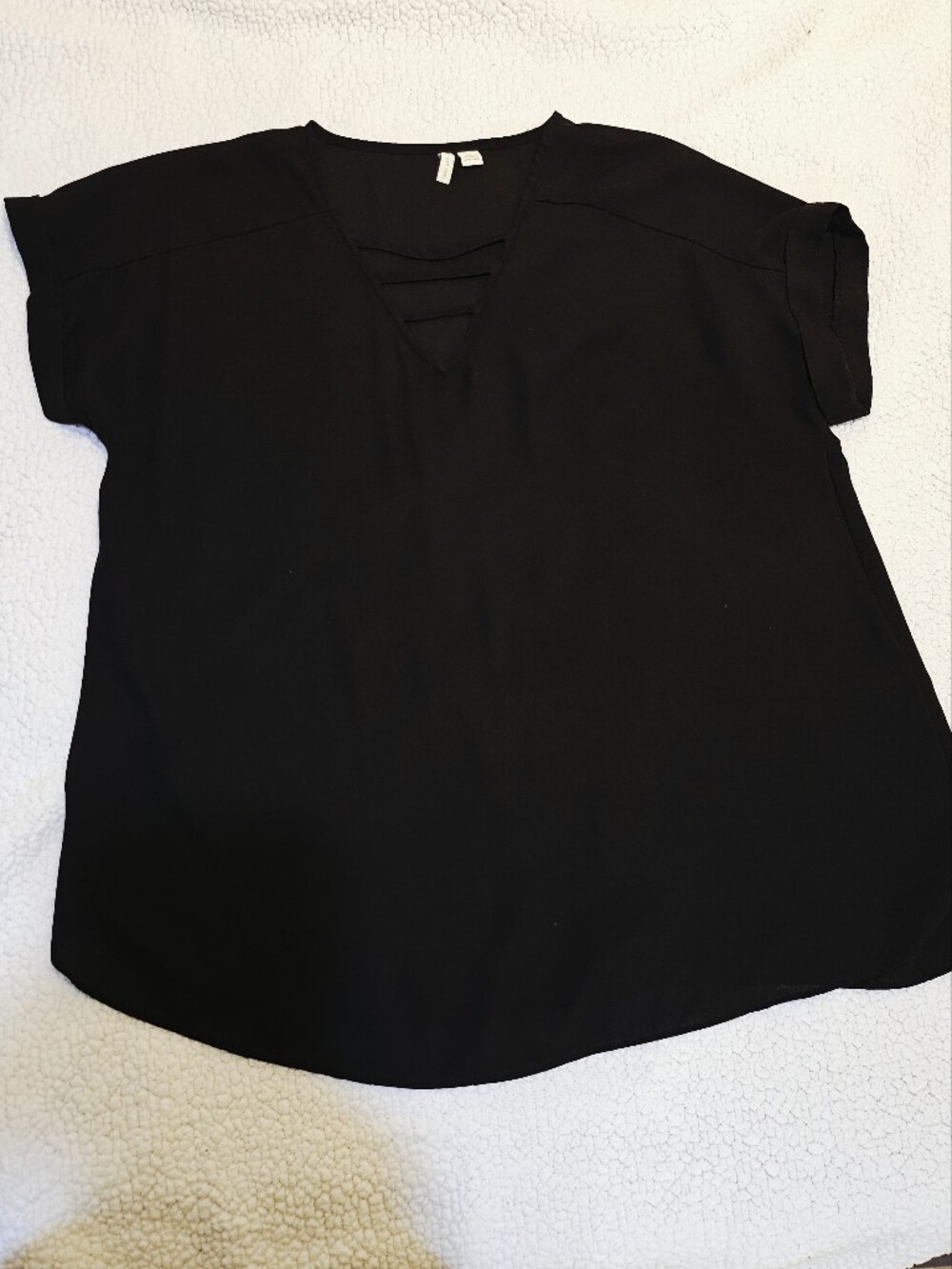 Cato Black Short Sleeve V-Neck Top